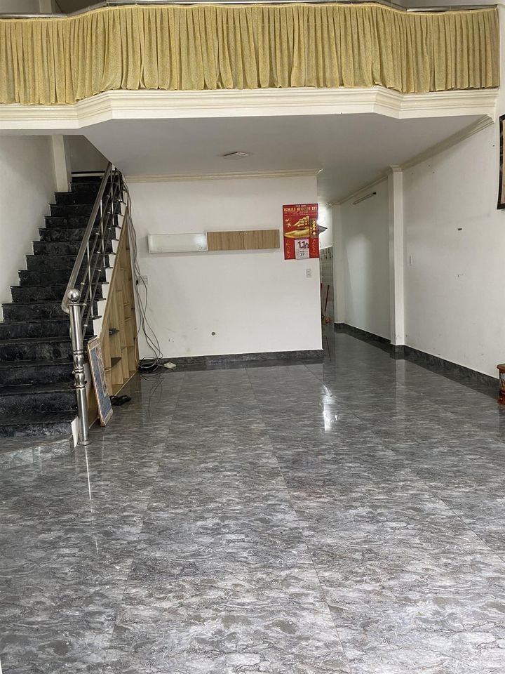 Nhà nguyên căn đường Vũ Quỳnh